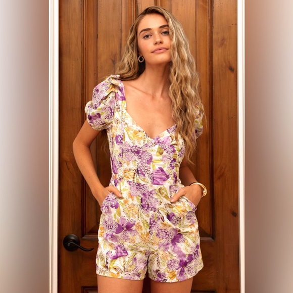 Adelyn Rae Pants - Leslee Romper size XL